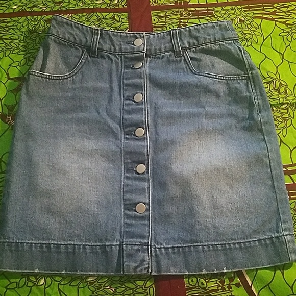 Jean skirt - Picture 1 of 3